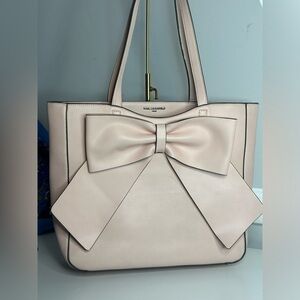 EUC Karl Lagerfeld Tote no call outs